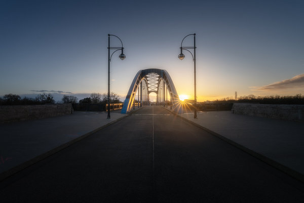 Sonnenstern Sternbrücke